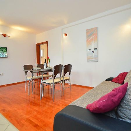Apartment Ante-2 By Interhome 브로다리카 외부 사진